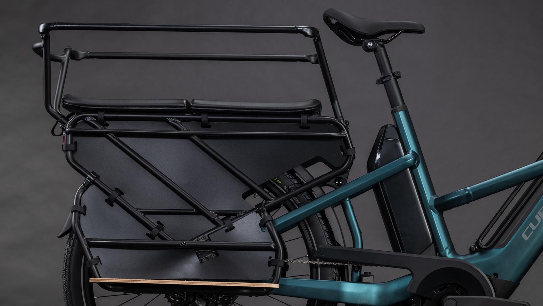 122250-Cube-Longtail-Hybrid-Family-800-royalgreen-n-black-2026-EBike-Lastenfahrrad-04