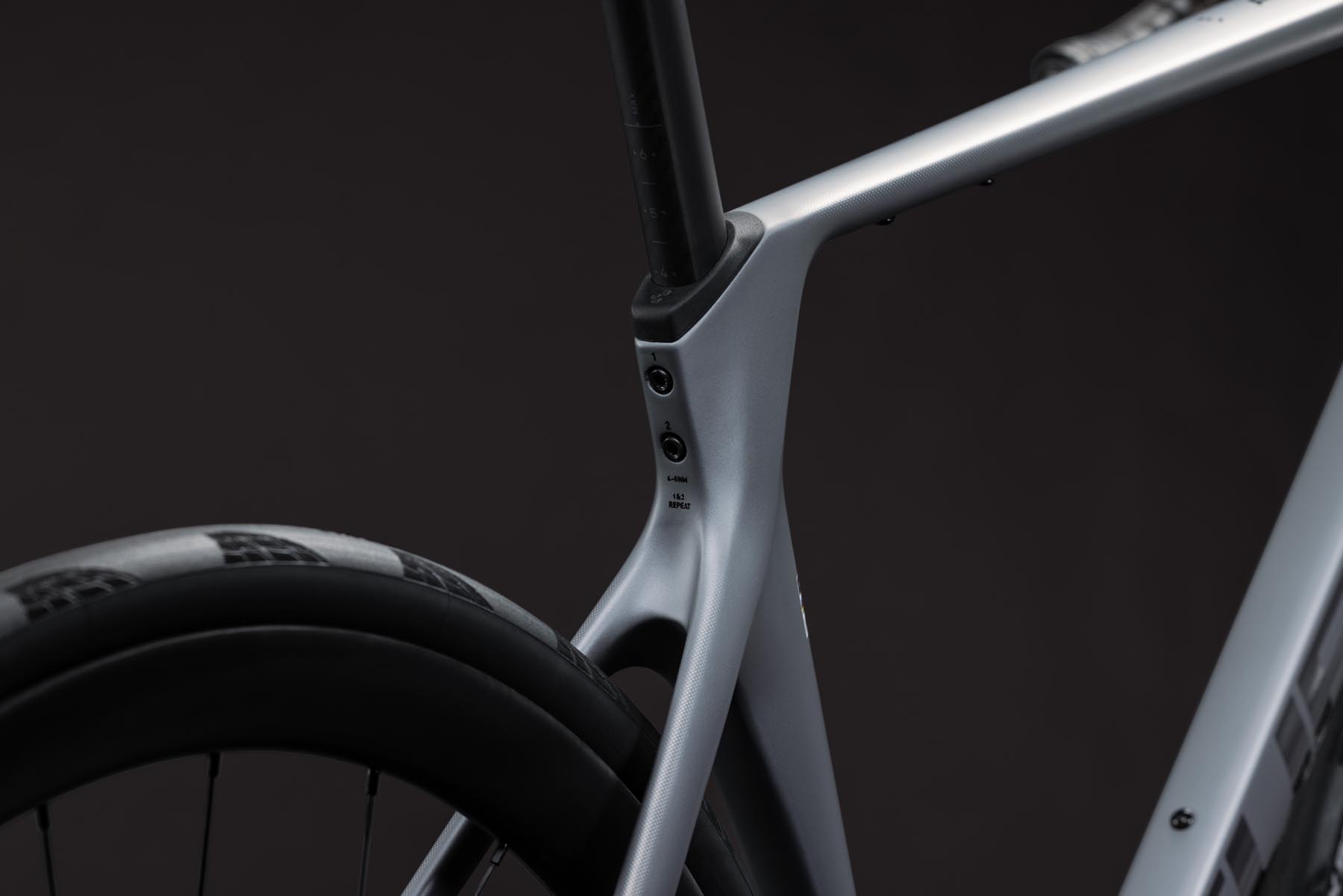 1132600-Cube-Agree-C-62-SLX-slategrey-n-chrome-2027-03