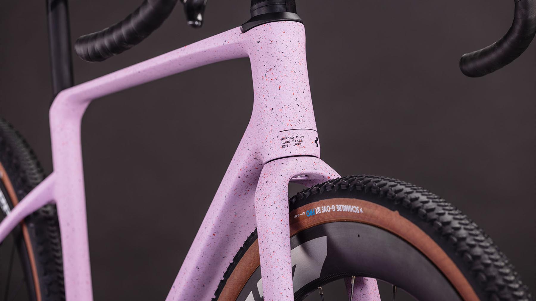 130510-Cube-Nuroad-C-62-SLX-rhodonite-n-orange-2026-Gravel-Bike-06