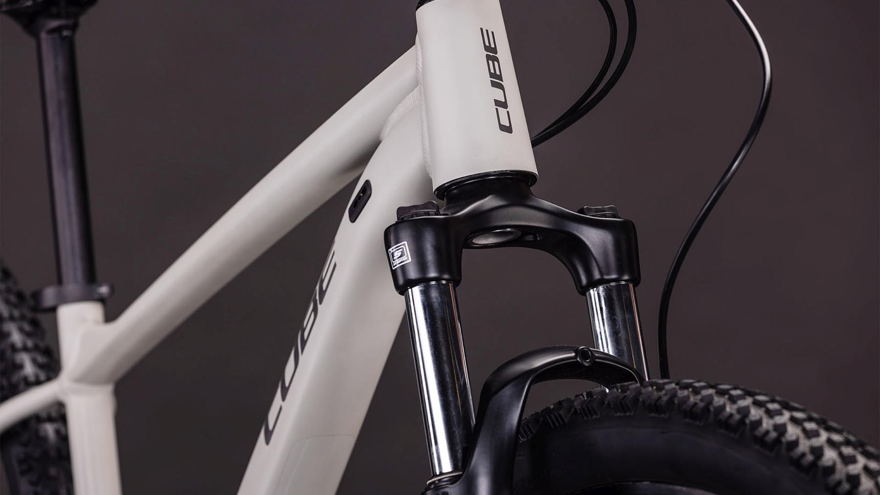140220-Cube-Aim-Pro-greige-n-titan-2026-Hardtail-Mountainbike-05
