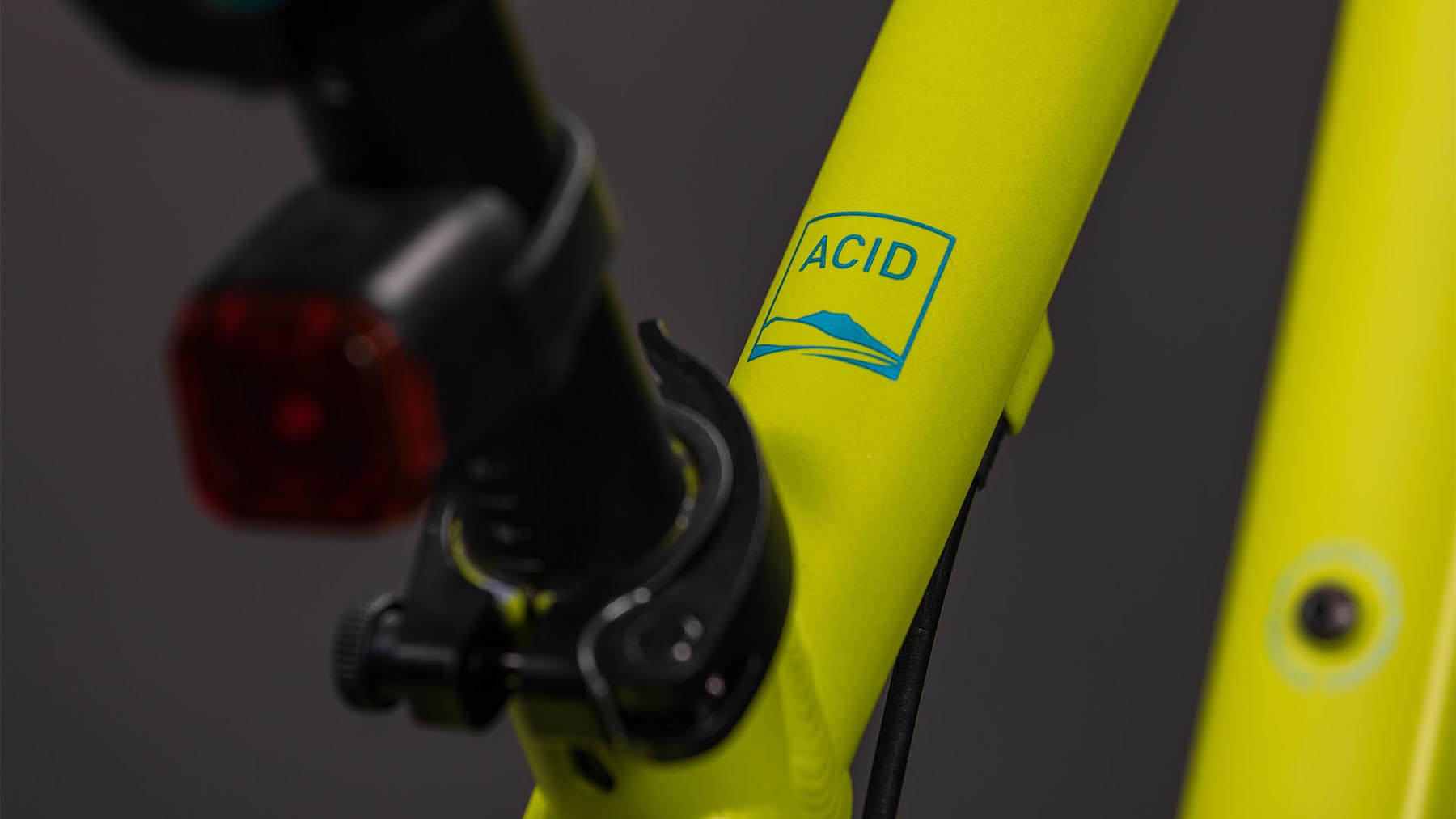 151350-Cube-Acid-200-Disc-FE-lizard-n-blue-2026-Kinderrad-20-Zoll-02