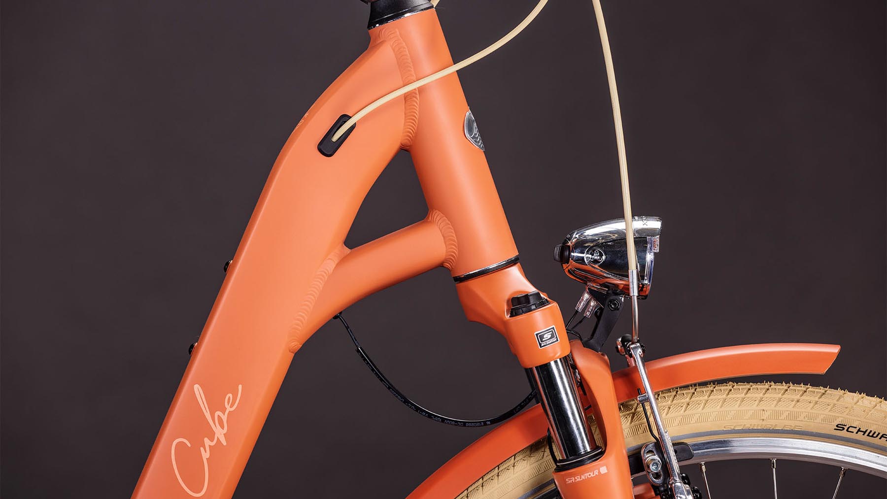 164110E-Cube-Aruba-papaya-n-creme-2026-Trekkingrad-Tiefeinsteiger-02