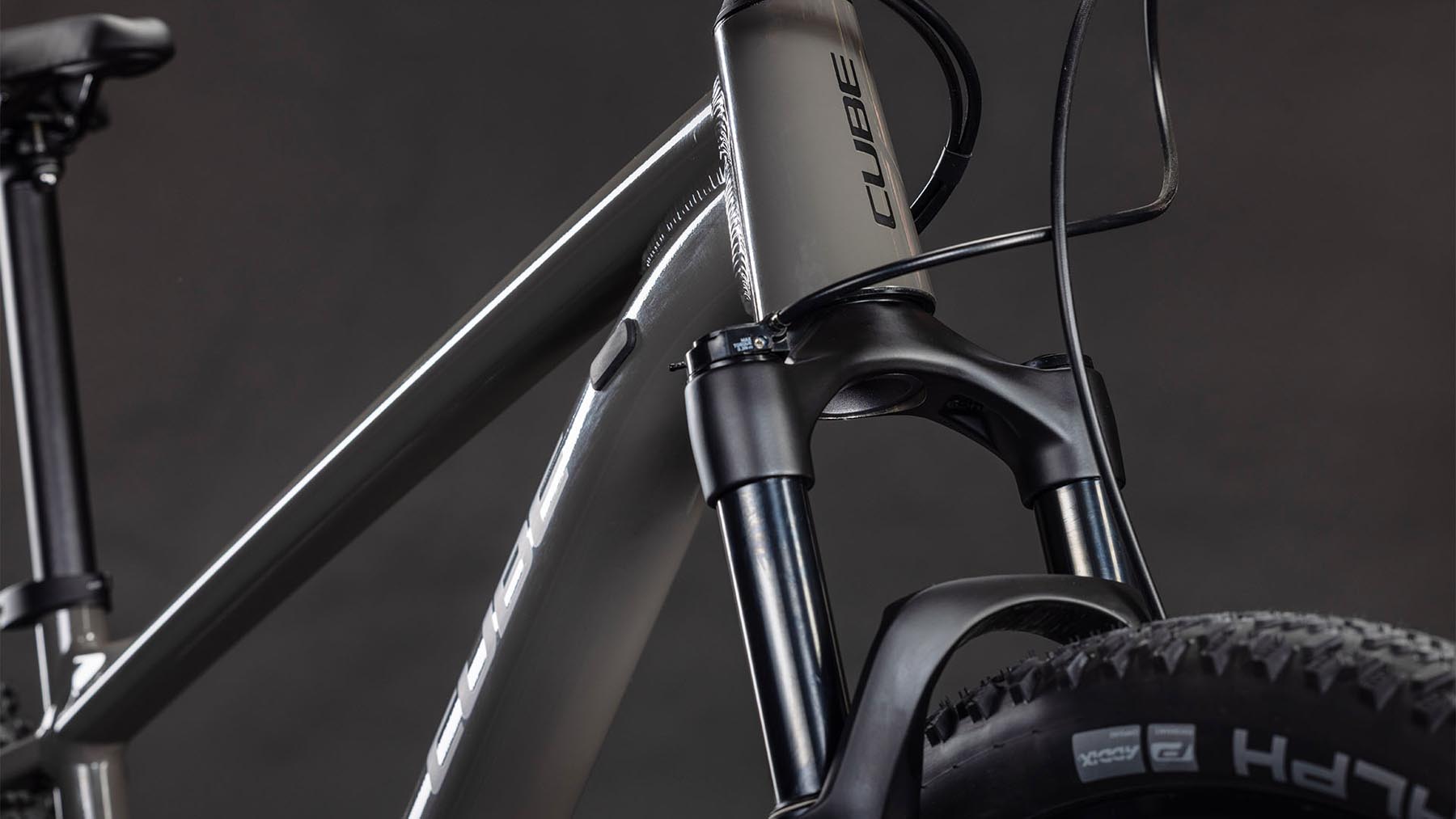 143100-Cube-Reaction-Pro-oldgrey-n-black-2026-Hardtail-Mountainbike-06