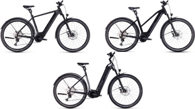 Se pueden ver tres bicicletas eléctricas Cube Nuride Hybrid negras, cada una con un cuadro diamante, un cuadro trapezoidal y un cuadro de entrada baja.