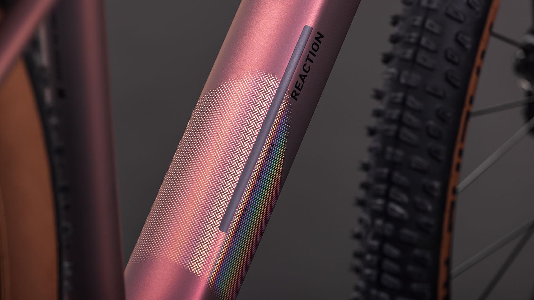 143120-Cube-Reaction-Pro-shiftblush-n-black-2026-Hardtail-Mountainbike-02