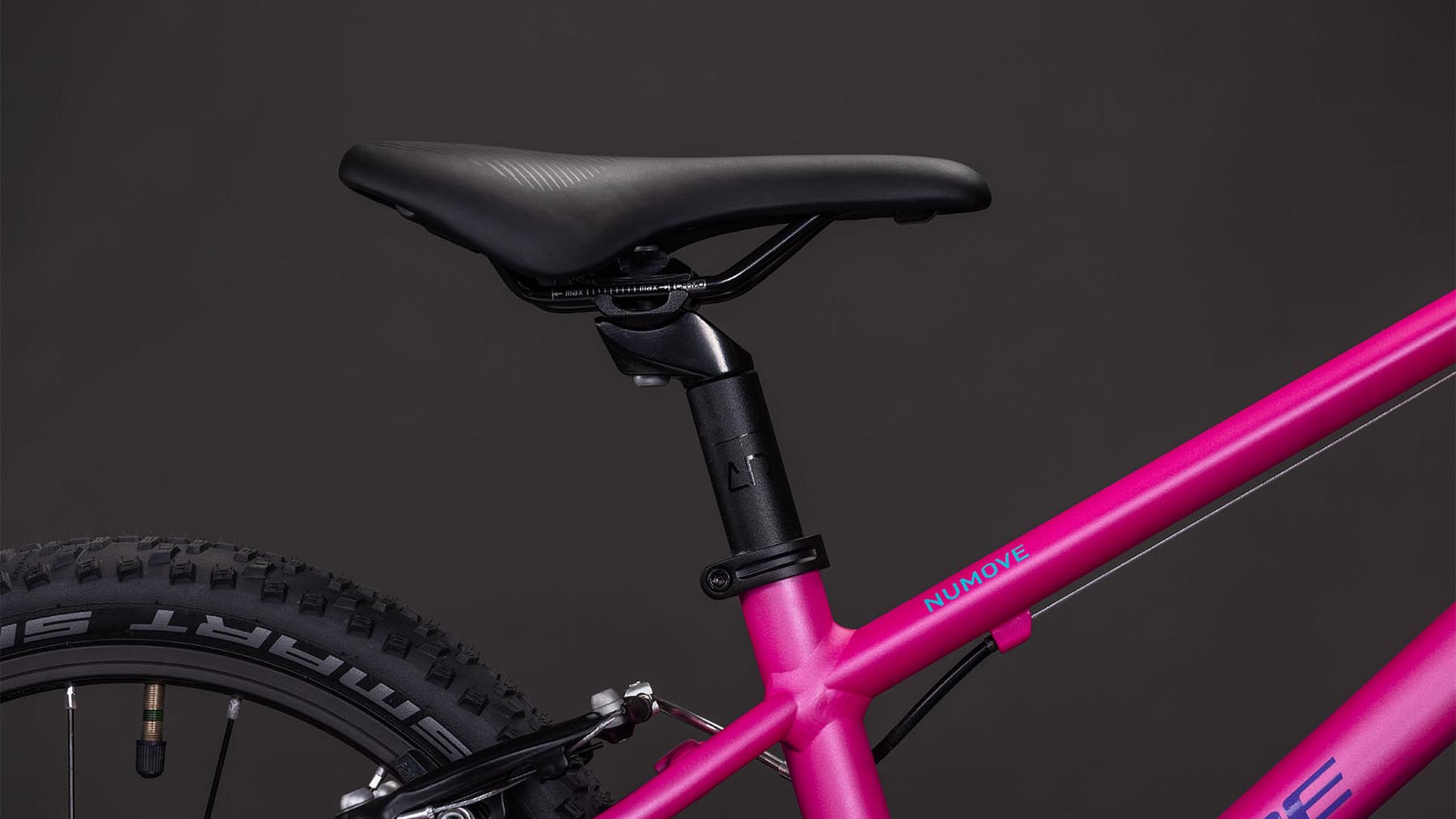 150320-Cube-Numove-160-fucsia-n-plum-2026-Kinderrad-16-Zoll-03