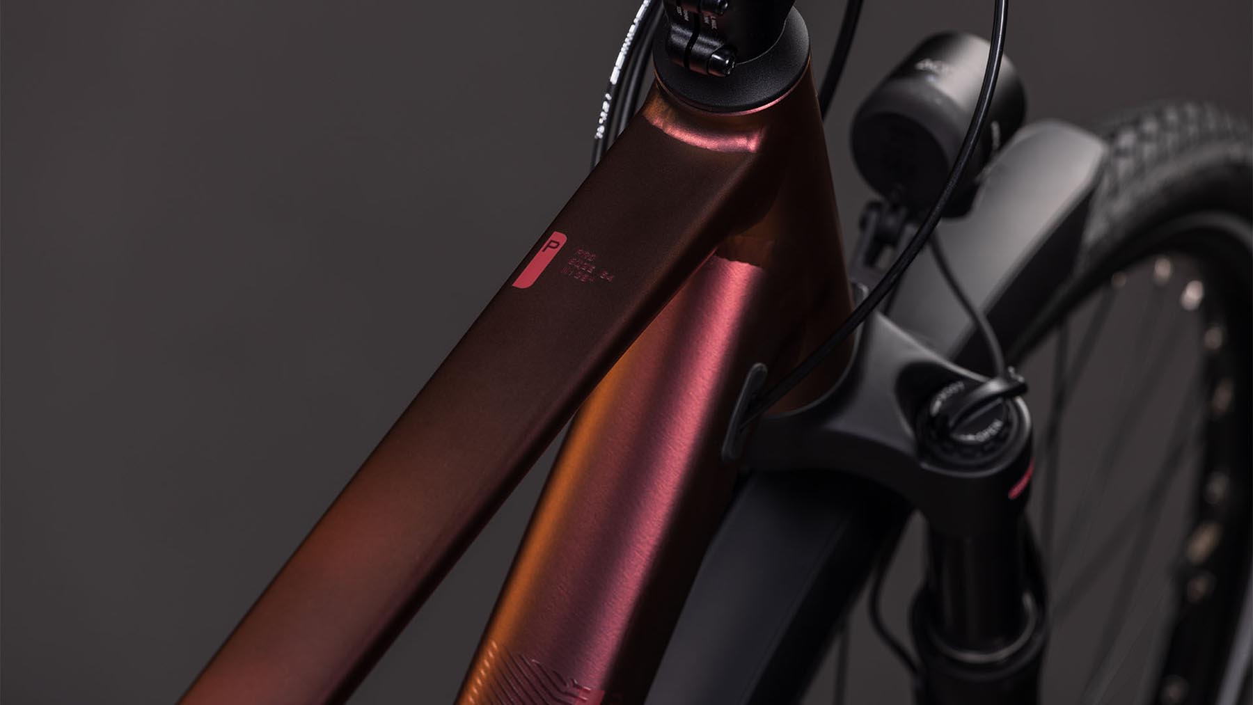 162610-Cube-Kathmandu-Pro-sunglow-n-prizm-2026-Trekkingrad-Herren-01