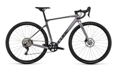 Bicicleta gravel Cube Nuroad WS C:62 Pro en color plata.