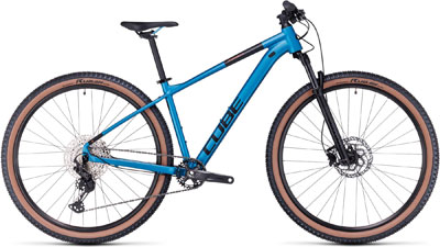 Bicicleta de montaña rígida Cube Attention SLX en azul turquesa.