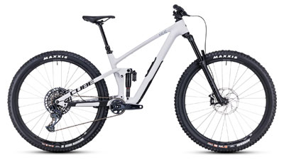 Bicicleta de montaña Cube Stereo ONE55 C:62 Race MTB de doble suspensión en color blanco.