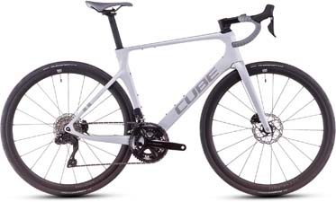 Bicicleta de carretera Cube Agree C:62 One en blanco.