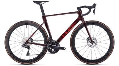 Bicicleta de carretera Cube Litening AIR C:68X Race en color rojo vino.