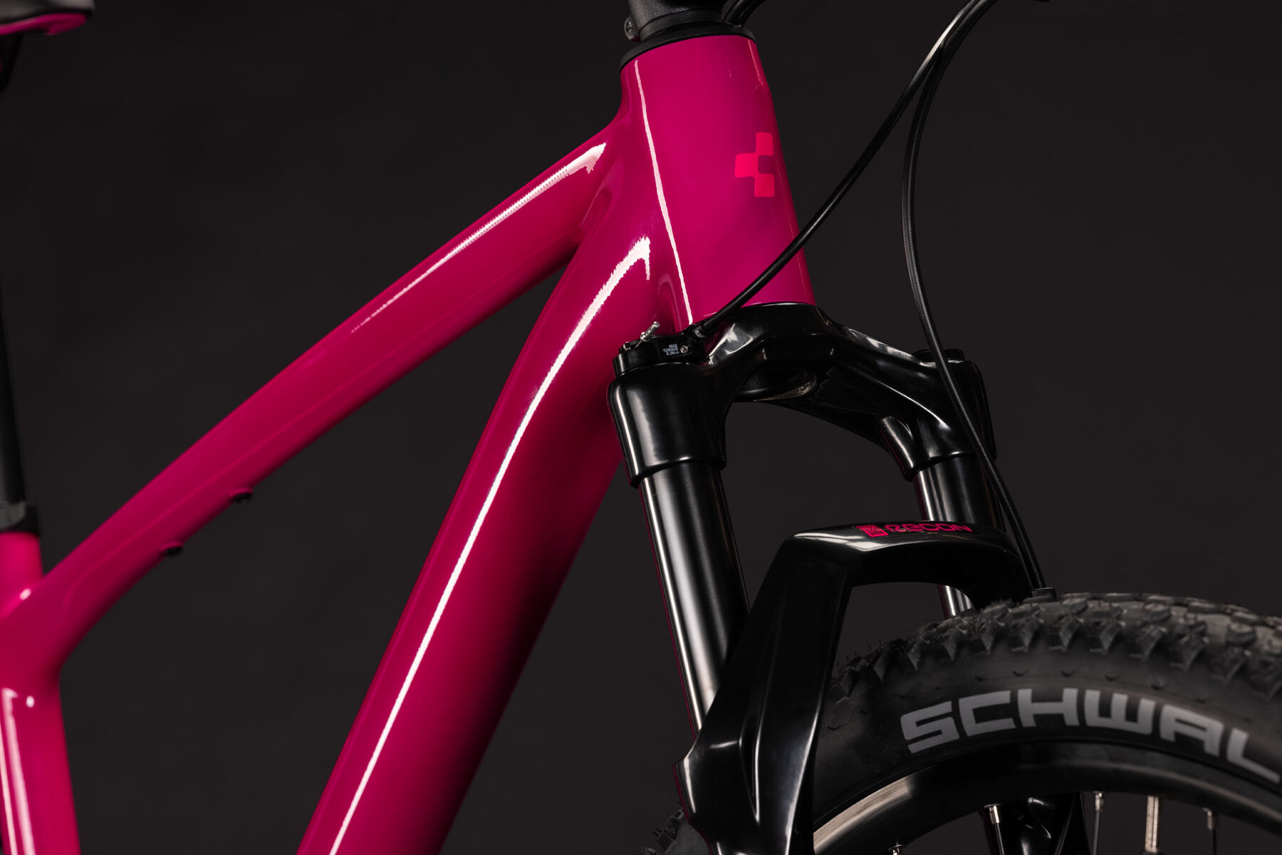 1141220-Cube-Reaction-Pro-fuchsia-n-black-2027-05