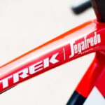 Trek Madone SLR 7 eTab Disc 01 150x150 - Casco para bicicleta Lumos Kickstart - parpadea y tiene Bluetooth